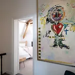 לינה וארוחת בוקר Bella Vista 2*